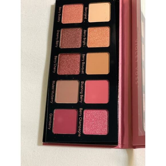 Violet Voss Berries Nโ Cream Dreams Eyeshadow Palette New in Box Gift - Picture 4 of 5